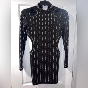 Large cute black dress with side cut outs!